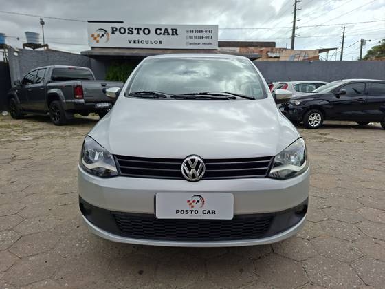 VOLKSWAGEN FOX 1.6 MI 8V FLEX 4P AUTOMATIZADO VOLKSWAGEN FOX 1.6 MI 8V FLEX 4P AUTOMATIZADO